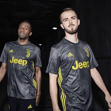 The juve crest stands out on the chest. Juventus Officially Unveils Its 2018 19 Third Kit Black White Read All Over
