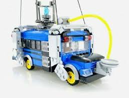 Battle royale that transports players to the island at the beginning of every game. Legobricks Custom Fortnite Battle Bus Model 700 Pcs Toys For Children Gift Ebay
