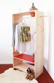 More information about how to hang clothes on a clothesline including lots of helpful pictures and step by step instructions to make it easy. Diy Clothes Racks That Show Off Your Stylish Wardrobe Ohmeohmy Blog