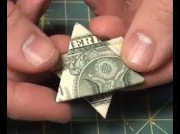 In this how to we will create pretty stars that make a great christmas tree ornament. Easy Dollar Bill Origami Make A Money Star Tutorial Star Of David Youtube