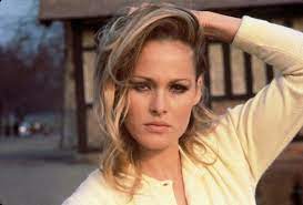 ursula andress s 5 best beauty moments