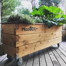 Self Watering Raised Waterbeds