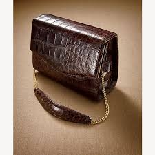 One of the top recommendations for dry, winter, alligator skin is a humidifier. Handbag Florida Based Casa Del Rio S Elegant Alligator Skin Elouise Handbag Named After Founder Shirelle Sioui S Grandmot Handbag Heaven Gifts Gifts For Her