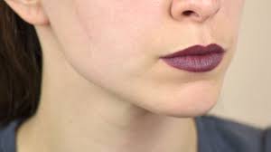 wikihow com images 2 21 apply lipstick step 18