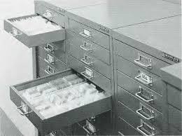 vertical storage of microscope slides