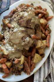 chuck roast with carrots and