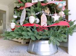 Beautiful christmas tree decorating ideas: Farmhouse Christmas Tree Diy Beautify Creating Beauty At Home