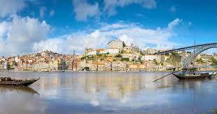 The city itself isn't very populous (about 300,000 inhabitants), but the porto metropolitan area (greater porto) has some 2,500,000 inhabitants in a 50km radius, with cities like gaia, matosinhos, maia, and gondomar. Porto Destinations Tap Air Portugal