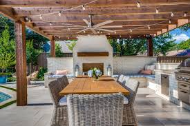 Outdoor Dining Area For Summer
