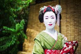 traditional geisha style