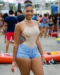 Meet Latest Curvy Sexy Nigerian Lady - Celebrities - Nigeria