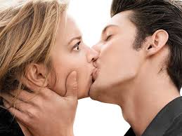 men and women lip kiss hd wallpaper