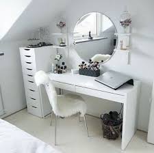 beautiful vanity décor ideas for