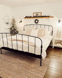 35 Spindle Bed Frame Styles For Any