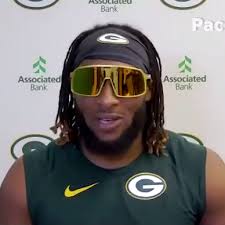 He can run, he can catch, but most importantly, he shows up when needed, so if you are one of these haters who was convinced his ridiculous 2019 performance. Packers Running Back Aaron Jones Had A Lot Of Fun In 236 Yard Day