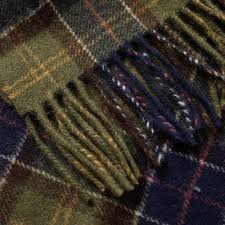Barbour Men's Tartan Lambswool Scarf in Classic | End Clothing
