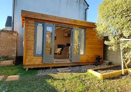 Garden Room With Shower Room The