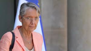 Élisabeth borne, née le à paris, est une haute fonctionnaire et femme politique française. Elisabeth Borne Remplace Francois De Rugy Au Ministere De L Ecologie