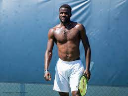 Tiafoe has an aggressive playing style and he relies on a big serve and powerful forehands like other american. Frances Tiafoe 810 Tennis Panorama