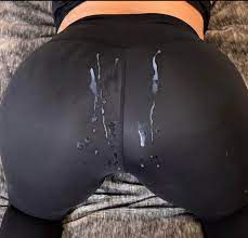 Another day, another cum load all over my yoga pants