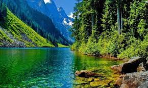picturesque mountain lake wallpaper