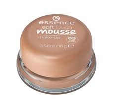 essence soft touch mousse make up 03