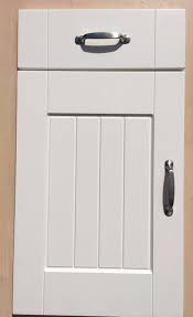 ivory shaker t g panel kitchen cupboard