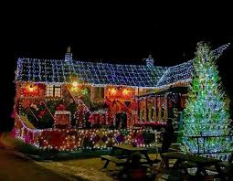 Featuring storage for belongings and a safety deposit box, queen victoria inn offers accommodation within 7 km from pattaya elephant village. Spectacular Christmas Lights At Queen Victoria Inn Priddy Somerset Renamed The Gingerbread Inn Somerset County Gazette