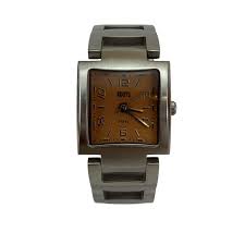 roots canada las watch square crave