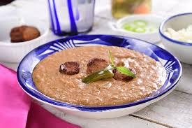 traditional frijoles puercos