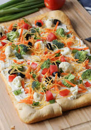 easy crescent roll veggie pizza all