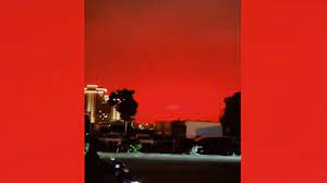 Zhoushan City's blood-red sky explained ...