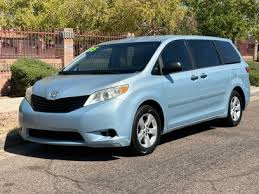 used toyota sienna l for