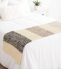 How To Knita Simple Stripes Bed Scarf