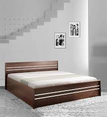 zrokena queen size bed with box
