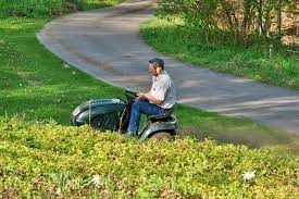 If you need to go faster and your lawn tractor already has a ground speed of 5 mph on. How To Make A Hydrostatic Lawnmower Faster Do This Upgraded Home