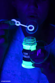 Diy Glow Bubbles For Blacklight Party Cheap Easy Recipe