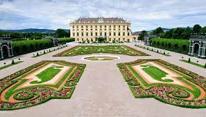 schönbrunn palace gardens great runs