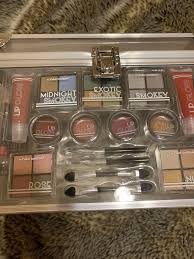 defining beauty case makeup kit