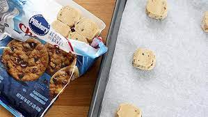 Together you'll create a sweet treat the whole family will love. Pillsbury Cookie Dough Dairy Free Varieties Reviews Info