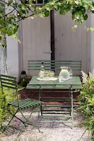 10 Simple Patio Table Ideas To