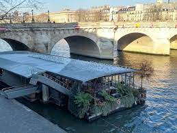 LES JARDINS DU PONT NEUF | Situés sur la Seine près de l'île… | Flickr