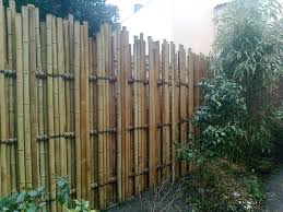 Comment et où la placer ? Palissade En Bambou Teppo Barriere De Tubes Pour Jardin Japonais Asiatique Jardin Nantes Par Atlanti Gaki Decors En Bambou Houzz