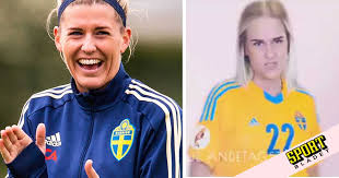 Schough och sembrant utmanas vem känner vem bäst. Olivia Schough Contributed To The World Cup Song United By Sister Lydia