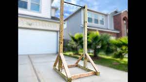 You'll need 2 posts (the. Easy Diy Pull Up Bar From Wood Youtube