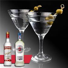 pack tail 007 vodka martini