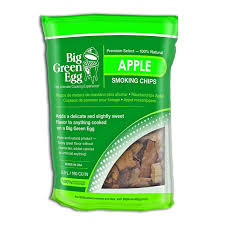 big green egg apple wood chips 2 9l bag