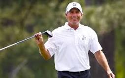 what-clubs-do-fred-couples-use