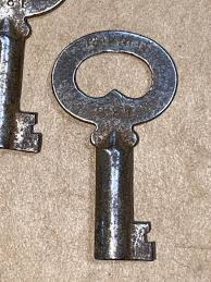2 keys antique steamer trunk key ccl co