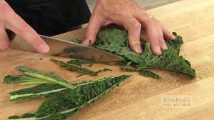 to cut kale